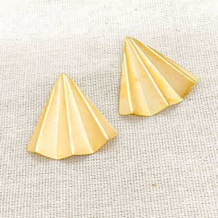 Brinco banho de ouro acetinado Leque orgânico
