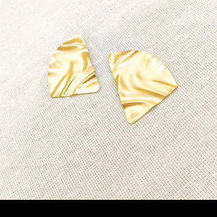 Brinco Acetinado Triangular orgânico