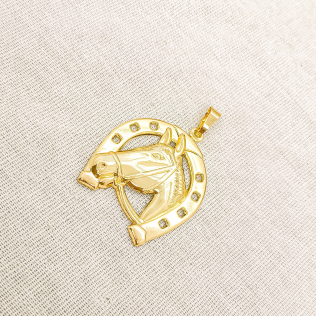 Pingente ferradura com cavalo