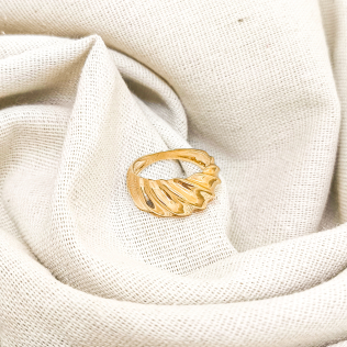 Anel Dourado Croassaint 