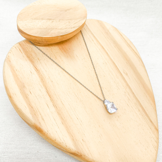 Corrente com pingente ponto de luz triangular