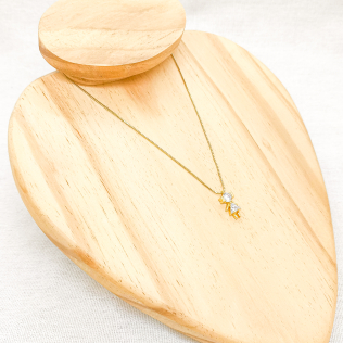 Pingente Dourado de Crucifixo Cravejado 
