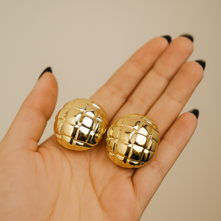 Brinco Dourado Esfera Lux 