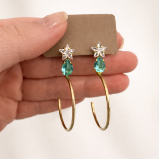 Argola Dourada Gota de Luz Verde 