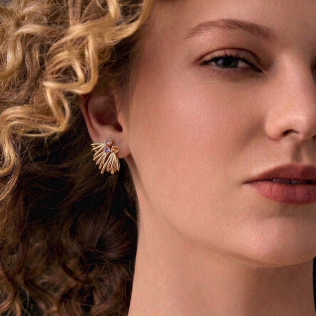 Brinco curvo 3 cristais 